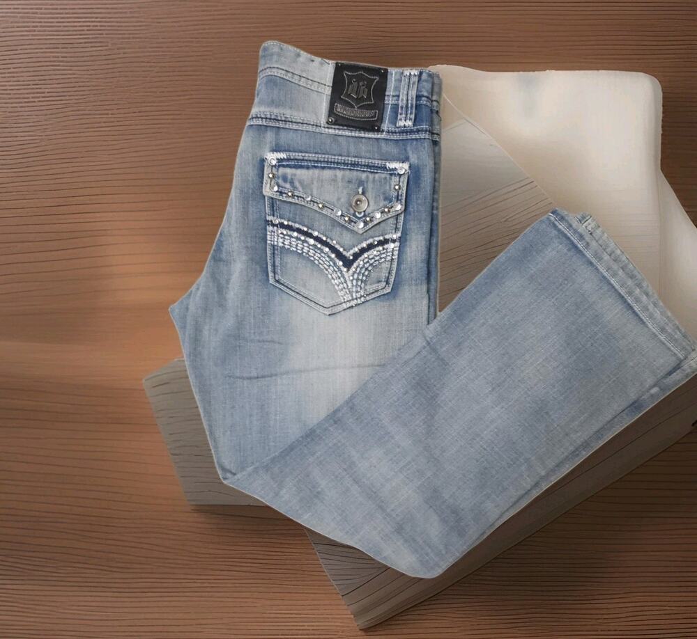 Victorious Vintage Men's Wide Leg Studded Jeans Distressed 30(32×29)